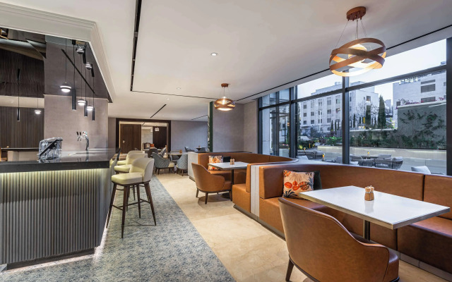 Doubletree By Hilton Amman Hotel & Residences