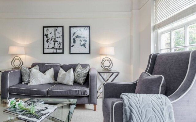 1 Bedroom Apartment in Chelsea - 43