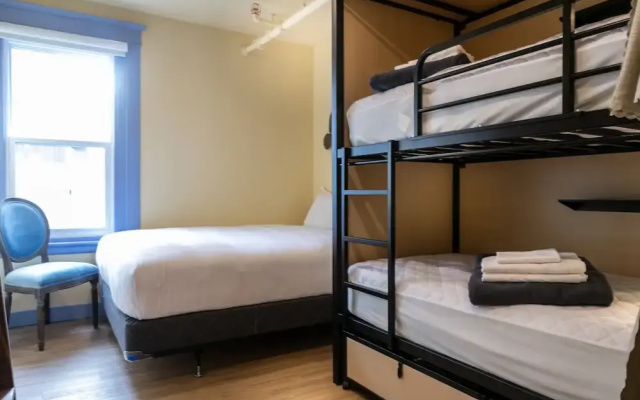QBEDS Hostel