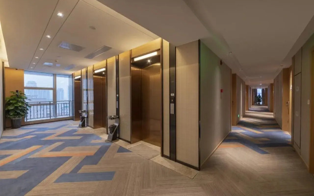 Отель Zhonghao Yueji (Dongguan Humen Junlehui)