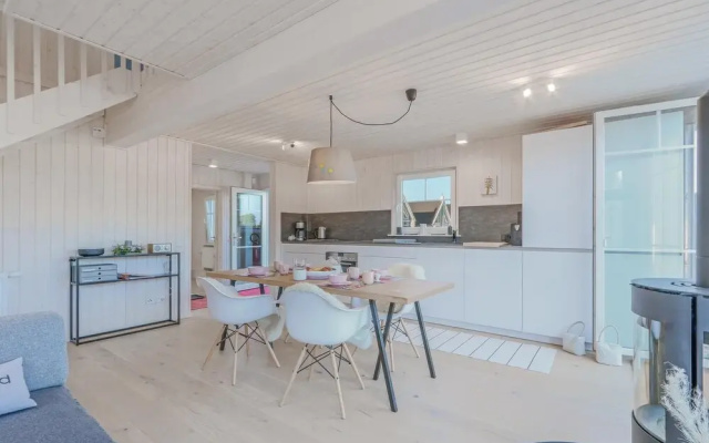 Stunning Home in Zerpenschleuse With 2 Bedrooms and Wifi