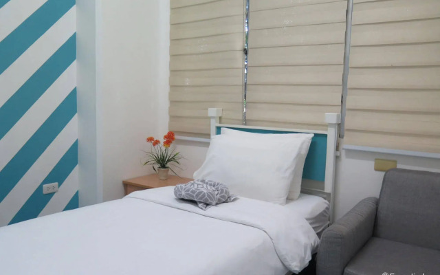 Alicia Tower Residences - Adult Only - Hostel