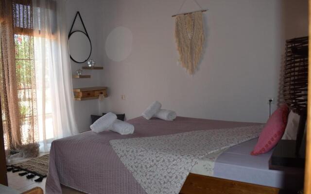 Aelia Sea View Bungalow