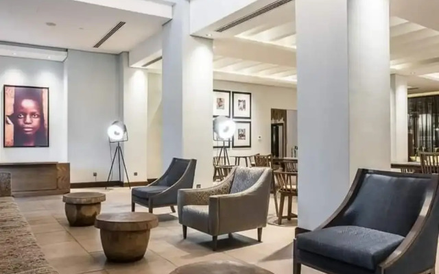 Trademark Hotel, Terrace King Twin Room in Nairobi No005