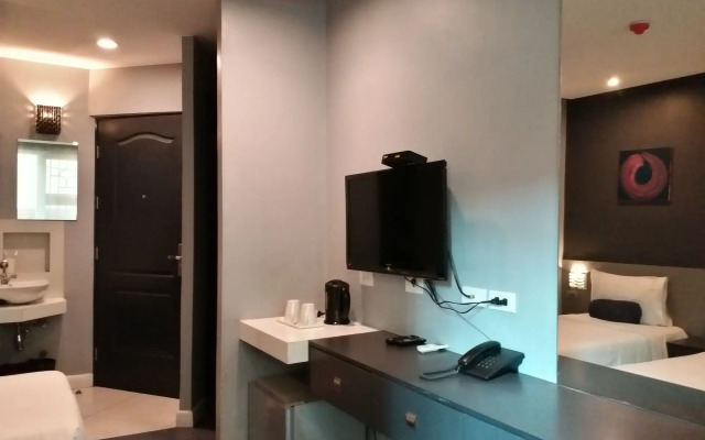 Leez Inn Malate