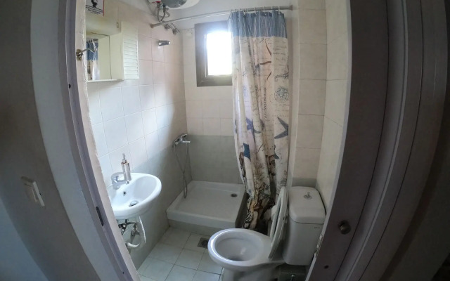 Arabas —  Hostel