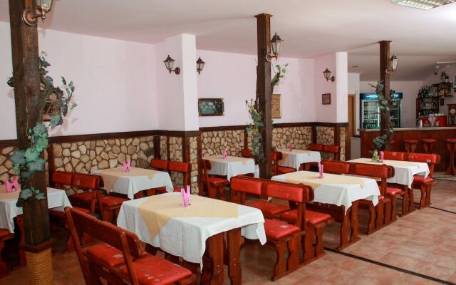 Atoss Hotel