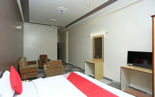 Hotel Balsons By OYO Rooms