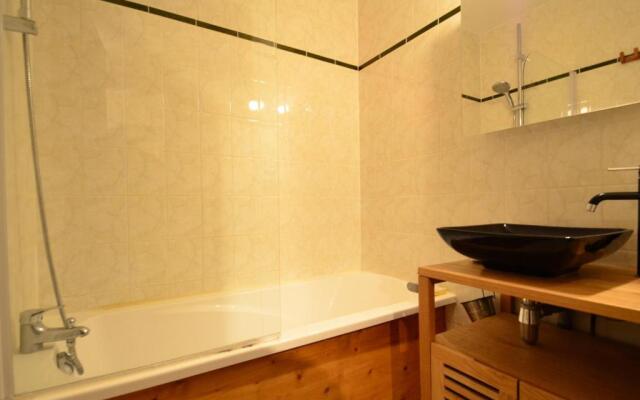 Appartement Les Menuires, 2 pièces, 4 personnes - FR-1-452-15