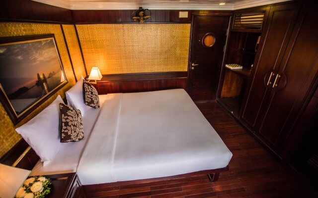 Legend Halong Private Cruise