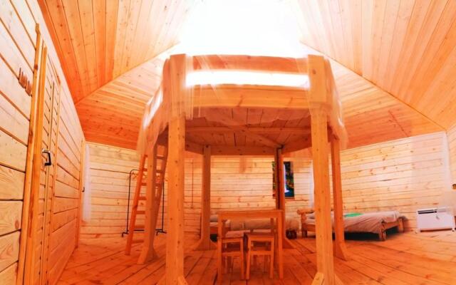 Зелёный колобок