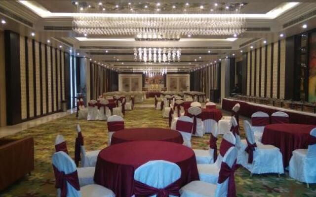 KL7 Hotel & Banquets