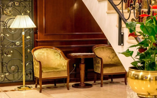 Hotel President Solin