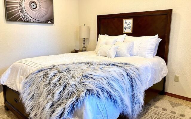 Garage Studio near OUSHC Hospital