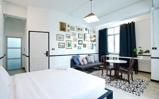 The Character Yaowarat