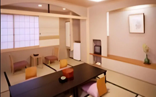 Ryokan Hirashin