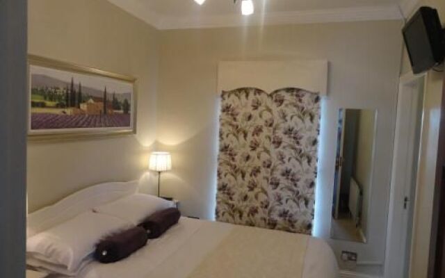 Westwood Country House