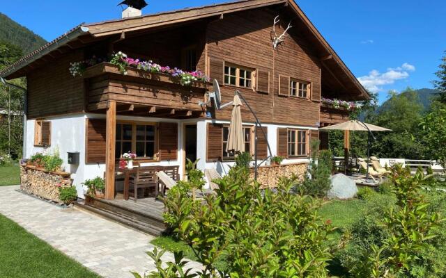 Chalet Tirolia