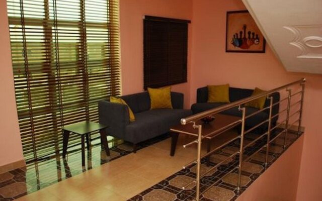 Valley Point Hotel & Suites