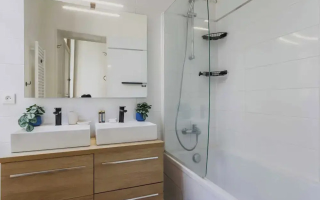 Apartment in Notre-dame Cathedral