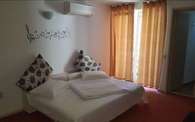 Paloma Residence