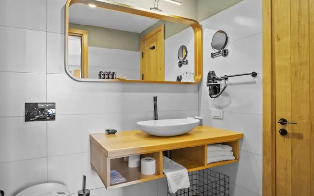 Zeyt-Inn Hotel