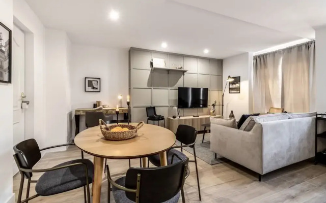 Combre - 1 Bedroom With Pool in Castilla