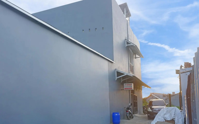 Hotel O Almeerah Homestay Syariah Near RS Hermina