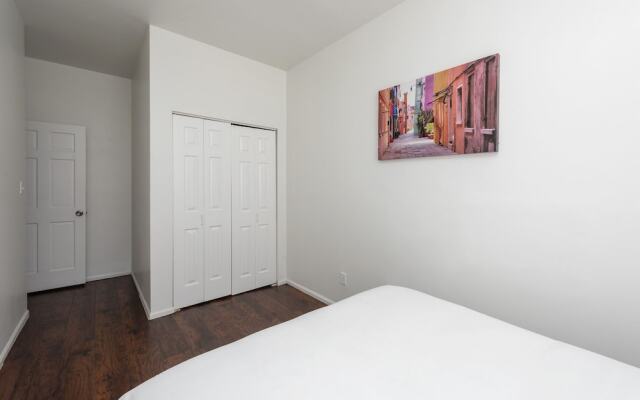 Apts at S 8th by NamaStay