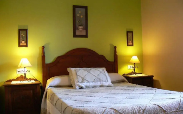 Hotel La Casona De Cardes