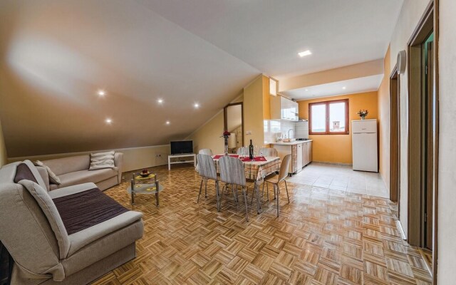 Stunning Home in Peroj With Wifi and 2 Bedrooms