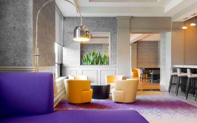 DoubleTree by Hilton Hotel Savannah Historic District