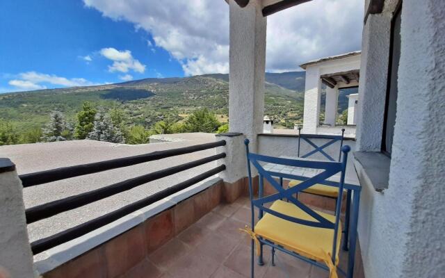 Tasteful apartment in Granada with shared pool