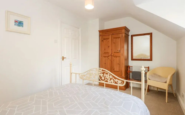 1 Crowlands Cottages