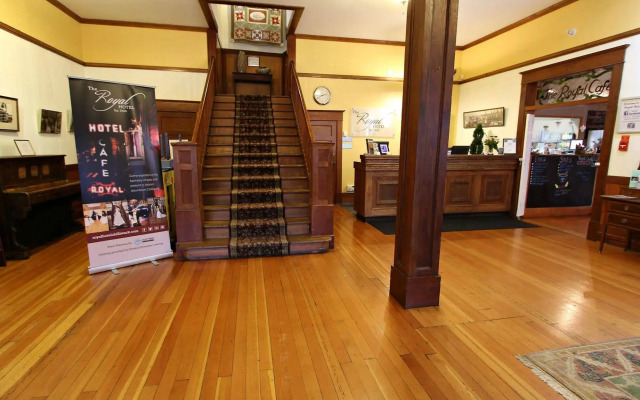 Royal Hotel