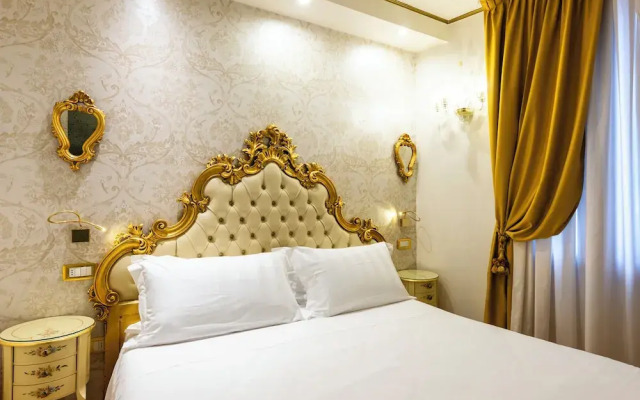 Casa Savoia & Casa Jolanda