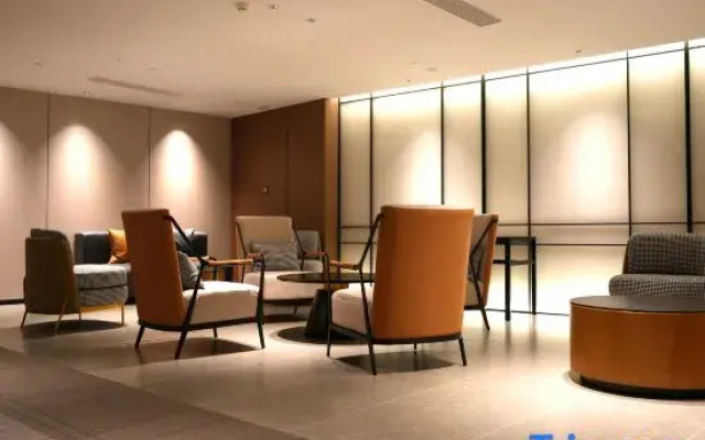 Home Inn Select (Chuxiong Nanhua High-speed Railway Station Hotel)