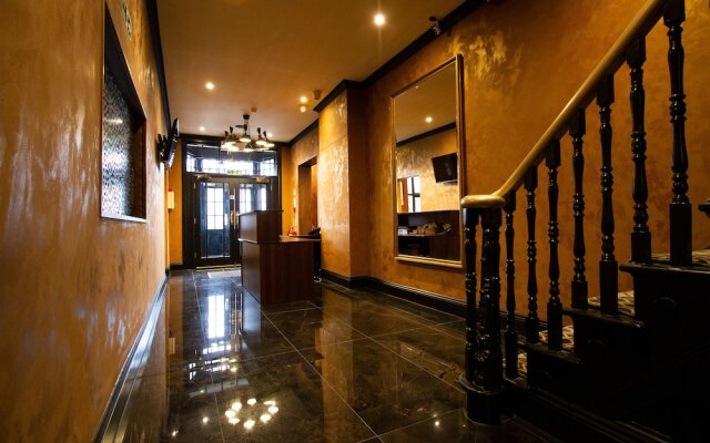 The Hadley Hotel