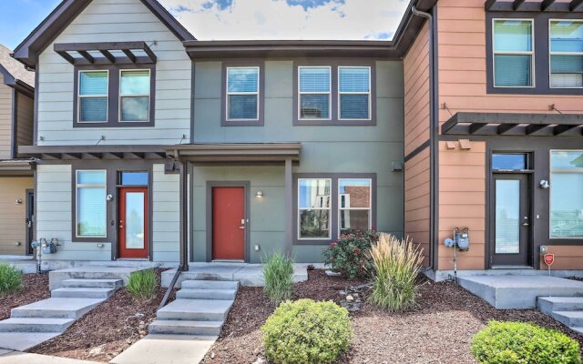 Spacious Denver Townhome Near Central Park!