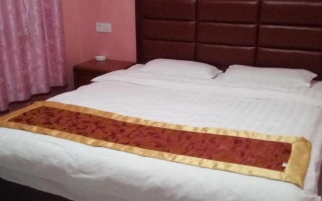 Ruifeng Hotel – Guest Rooms – Changsha