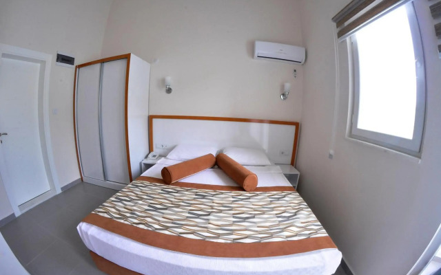 Travelodge by Wyndham Manhasset