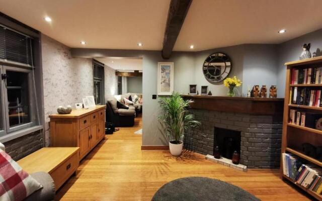 Riverside 2 bed apartment Bewdley Worcestershire