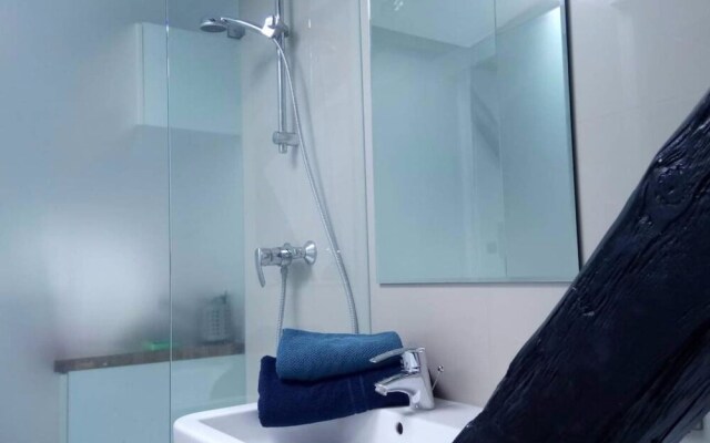 Studio Czerwonego Krzyza 4