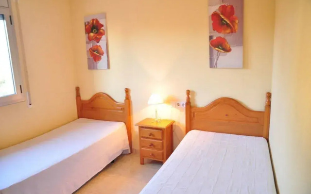 Cambrils Pool View House for 6 Guests