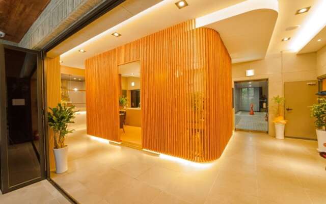 Gimhae Jangyu Hotel 101