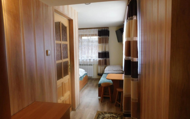 Pokoje Goscinne Monika II