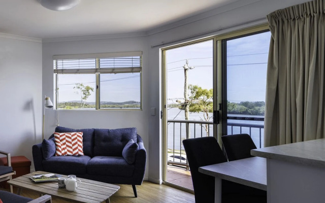 River Sands Apartments