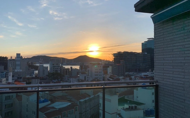 Brown Dot Hotel Geoje
