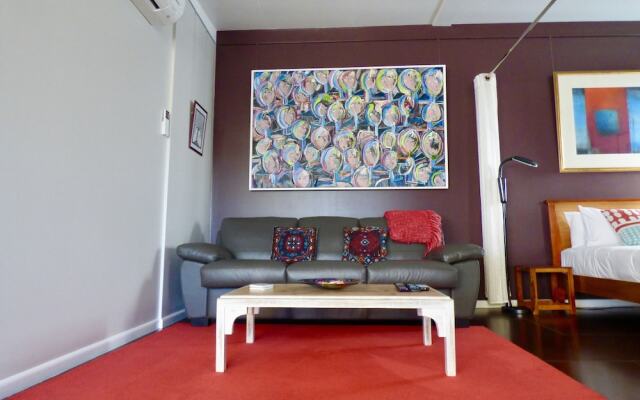 ArtHOUSE Beachfront Accommodation