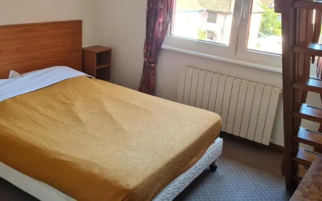 Hotel Restaurant A La Couronne DOr